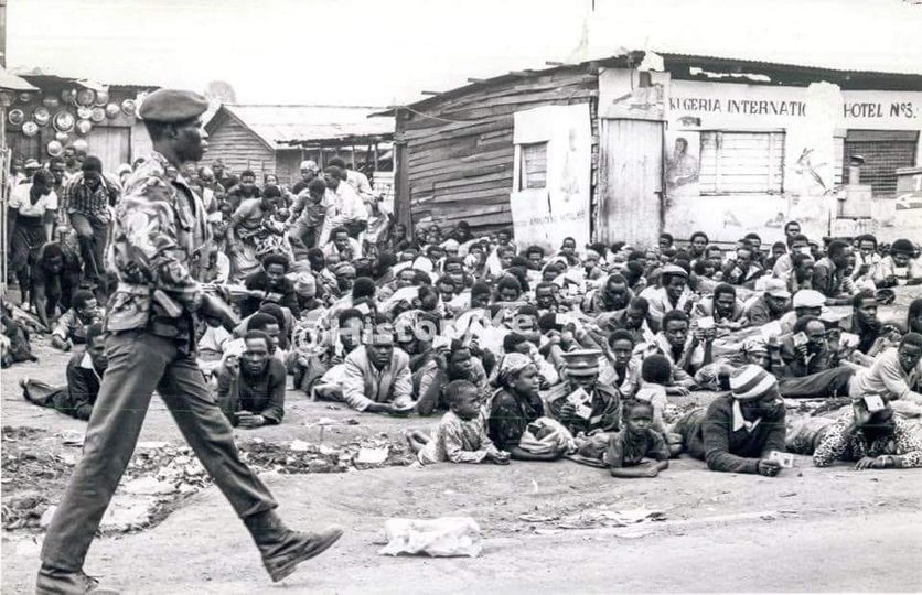 Failed coup attempt (1982)_Police Officer Manage Crowds during the Coup attempt in 1982